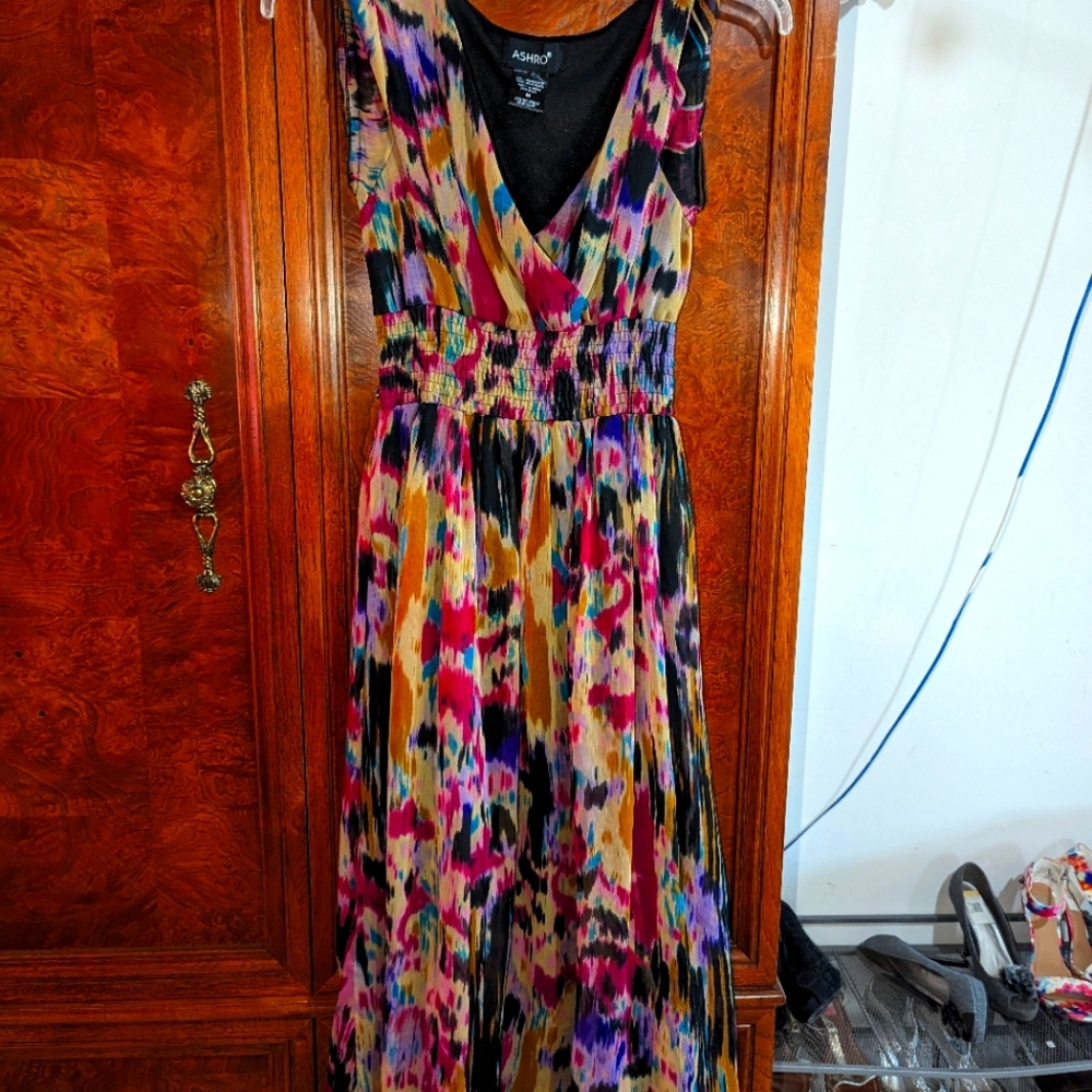 A nice share extra large dress floral and sheer